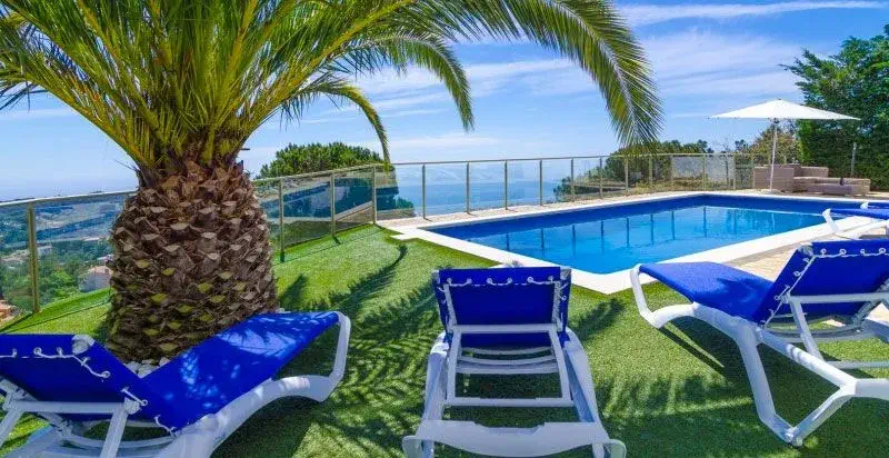 Popolare casa per le vacanze con piscina